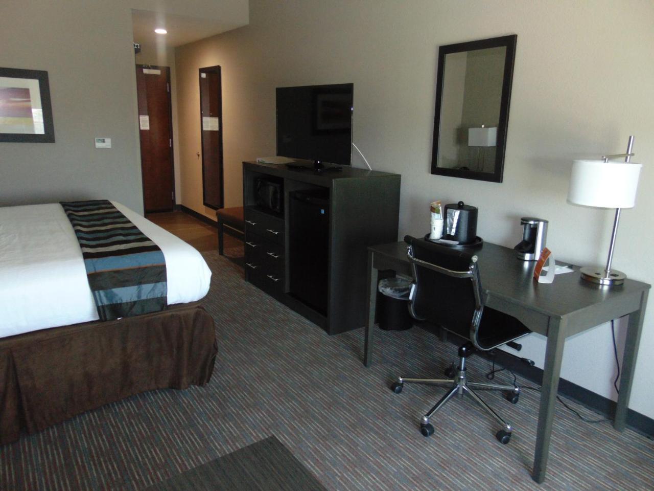 Wingate By Wyndham Lubbock Hotel Exterior photo